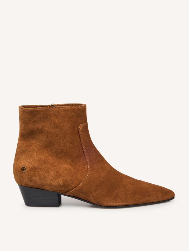 Ontdek de Freya, suede ankle boots van Anine Bing in de kleur bruin bij Orangebag. Voor 21:45 besteld, morgen in huis!