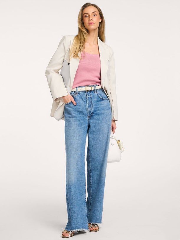 Ontdek de Zena, viscose mix top van Aaiko in de kleur roze bij Orangebag. Voor 21:45 besteld, morgen in huis!