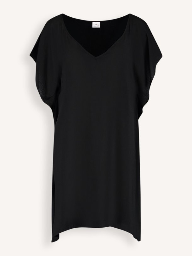 Ontdek de 807B - Vanilla - Black tunic van Beachlife in de kleur  bij Orangebag. Voor 21:45 besteld, morgen in huis!