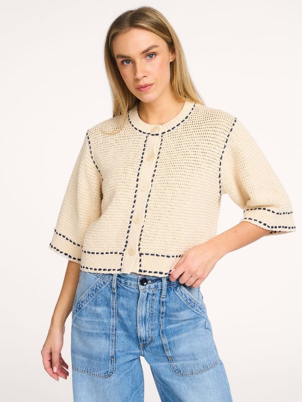 Ontdek de Caroline, cotton cardigan van Alchemist in de kleur beige bij Orangebag. Voor 21:45 besteld, morgen in huis!