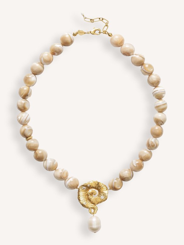 Ontdek de Jetset, gold plated necklace with pearls van Anni Lu in de kleur bruin bij Orangebag. Voor 21:45 besteld, morgen in huis!