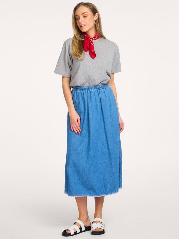 Ontdek de Izeway, denim skirt van American Vintage in de kleur blauw bij Orangebag. Voor 21:45 besteld, morgen in huis!