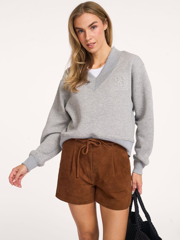 Nox cropped V-neck sweater