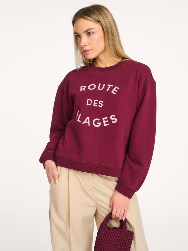 Ontdek de Isla, organic cotton sweater van Alchemist in de kleur bordeauxrood bij Orangebag. Voor 21:45 besteld, morgen in huis!