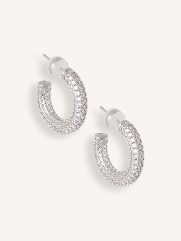 Zilveren oorringen met strass