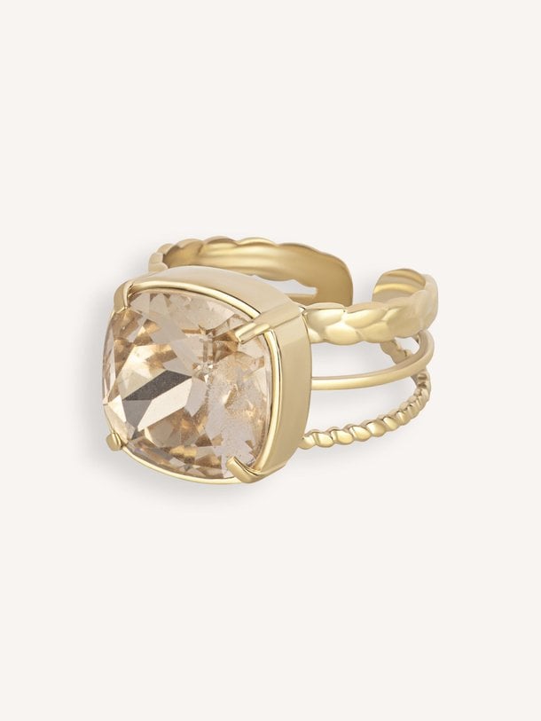 Ring met vierkante steen / zacht apricot