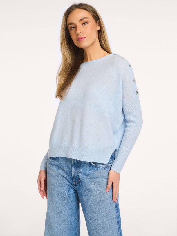 Ontdek de Rafaella, cashmere jumper van Absolut Cashmere in de kleur lichtblauw bij Orangebag. Voor 21:45 besteld, morgen in huis!