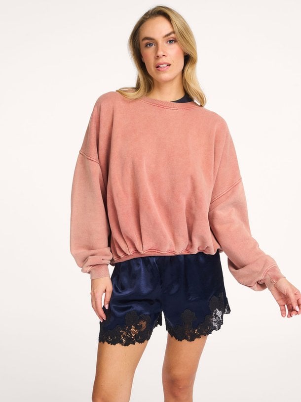 Ontdek de Finko, cotton sweater van Bellerose in de kleur terracotta bij Orangebag. Voor 21:45 besteld, morgen in huis!