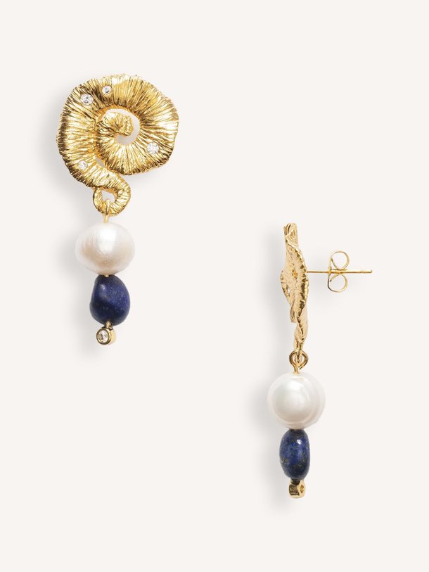 Ontdek de Jetset, gold plated earrings with pearls van Anni Lu in de kleur goudkleur bij Orangebag. Voor 21:45 besteld, morgen in huis!